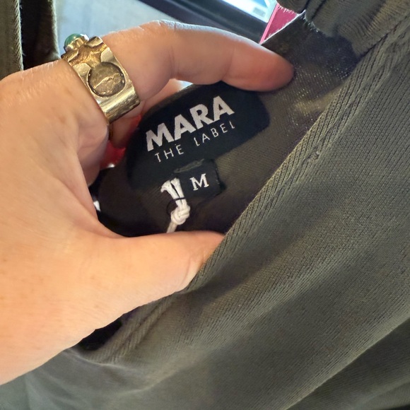 NWT MARA the Label - Chic Olive Green Jumpsuit size medium - Picture 3 of 7